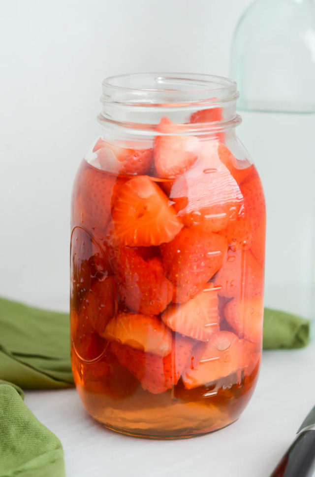 Smoky Pickled Strawberry Margaritas | CaliGirlCooking.com