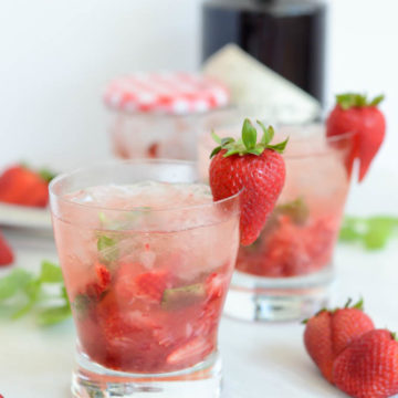 Strawberry Basil Gin Jammer | CaliGirlCooking.com