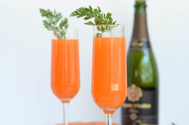 Sparkling Carrot Mimosas | CaliGirlCooking.com