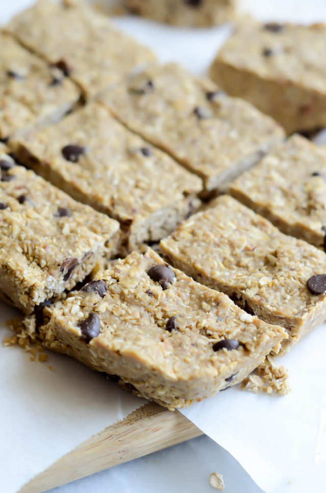 Chocolate Chip Sunflower Seed Butter Protein Bars | CaliGirlCooking.com