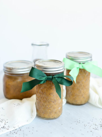 Quick-and-Easy Vanilla Chia Cantaloupe Jam packaged up in cute little Mason jars make the perfect gift!