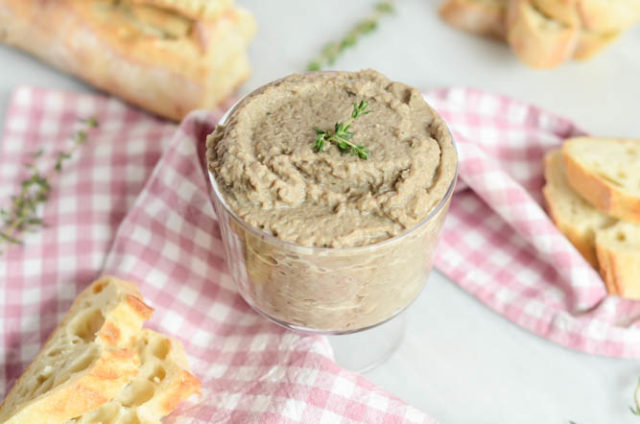 This Creamy Mushroom Pate is the perfect, easy, vegetarian appetizer for entertaining!